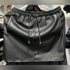 Pink Lily Black Drawstring Faux Leather Skirt - Medium